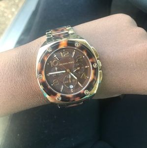 MK GOLD WATCH // MAKE AN OFFER